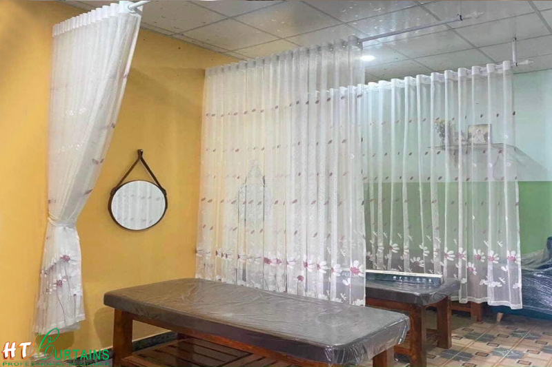 rèm voan spa thêu tay họa tiết